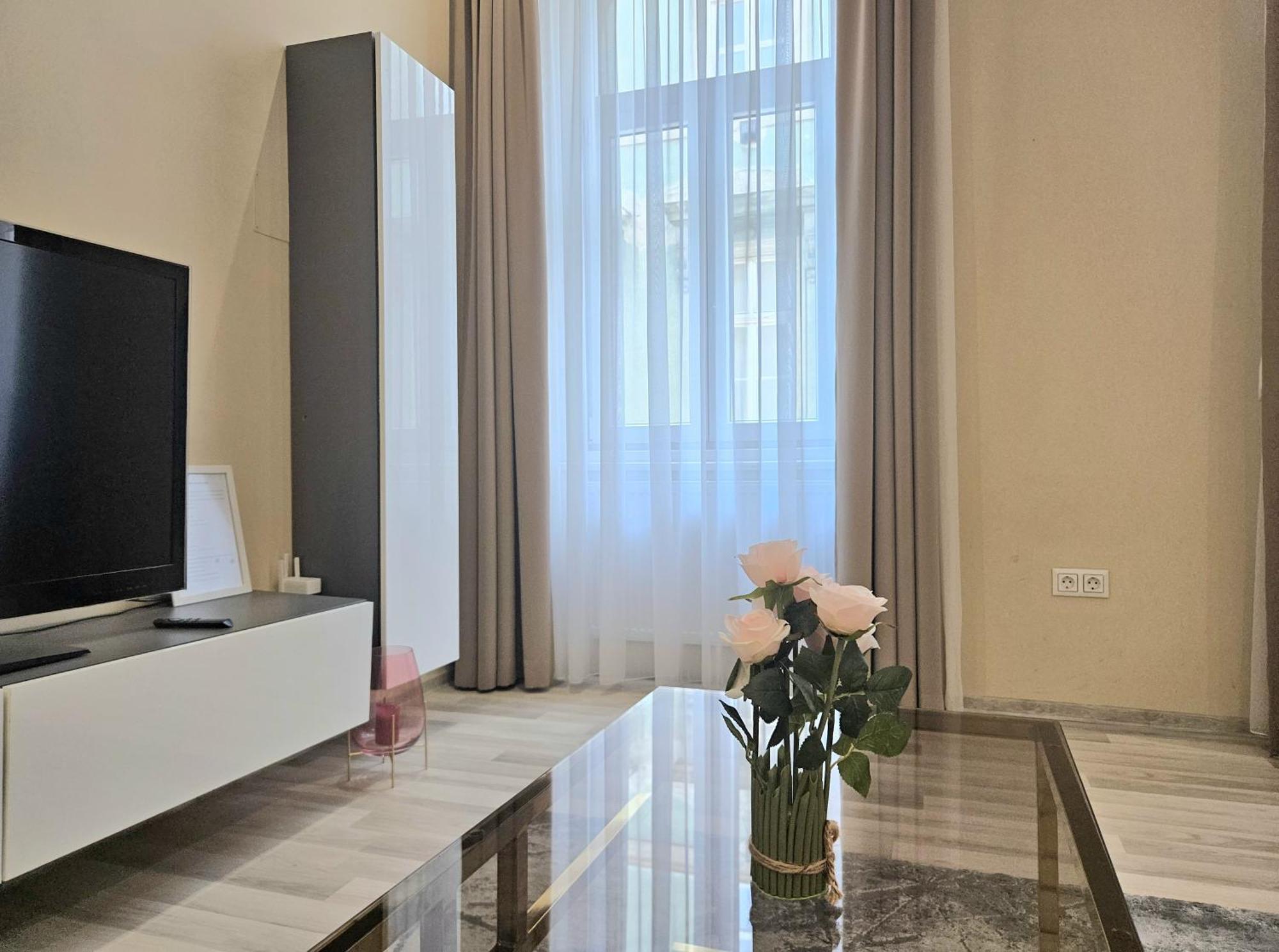 Designer Downtown Gem Leilighet Budapest Eksteriør bilde
